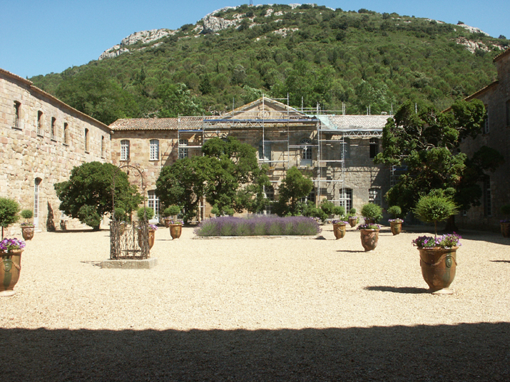 2007-07 Fontfroide 004.jpg - DCF 1.0